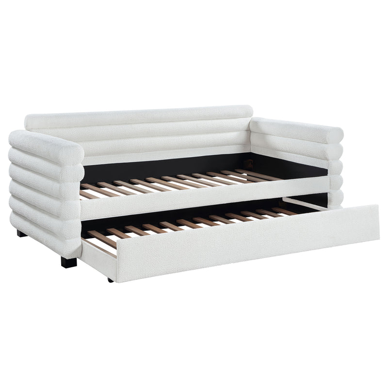 Patricia Daybed with Trundle - Barb City Furniture (Dekalb, IL)