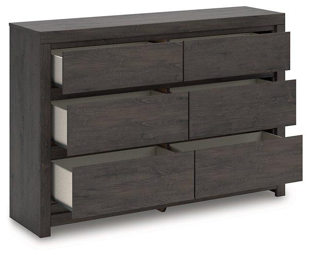 Fraluna Dresser - Barb City Furniture (Dekalb, IL)