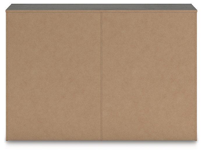 Fraluna Dresser - Barb City Furniture (Dekalb, IL)